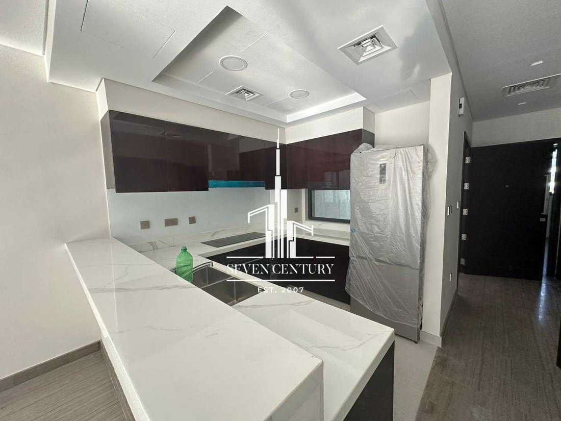 Townhouse in Damac Hills, Dubai, United Arab Emirates 5 - 18547021