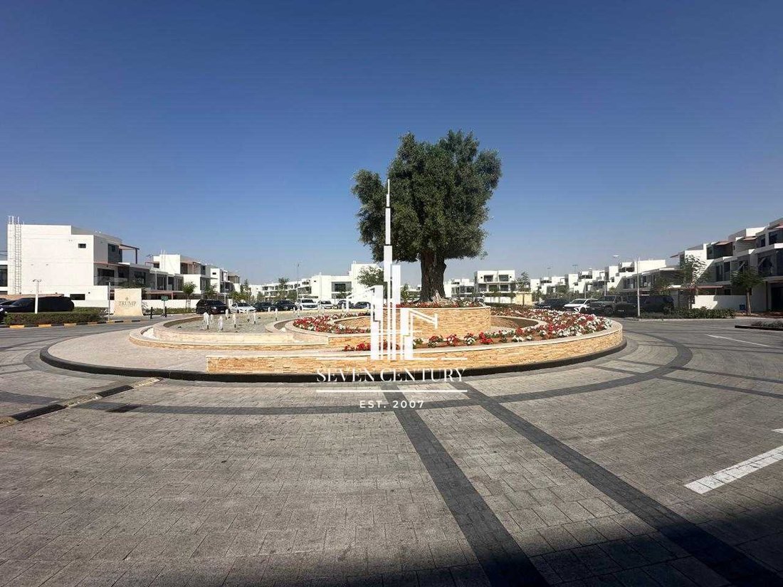 Townhouse in Damac Hills, Dubai, United Arab Emirates 1 - 18547021