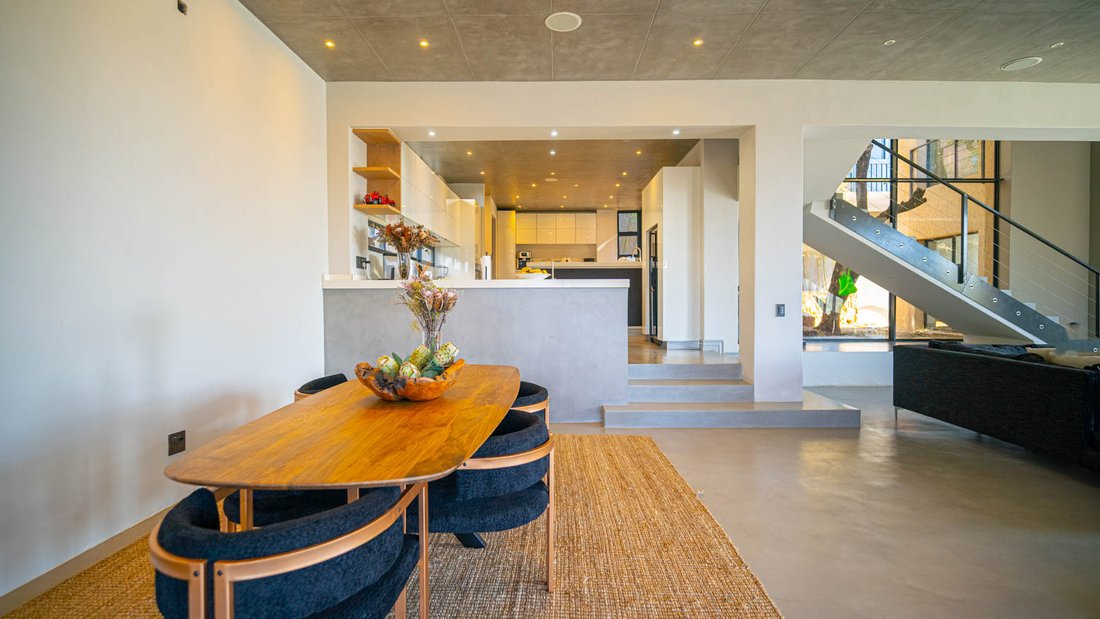 House in Broadacres, Gauteng, South Africa 5 - 18546991