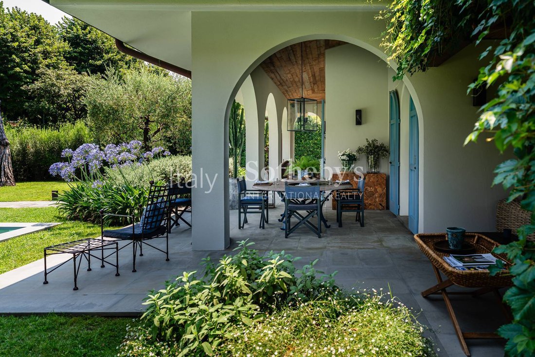 House in Center, Forte dei Marmi, Tuscany 5 - 18546929