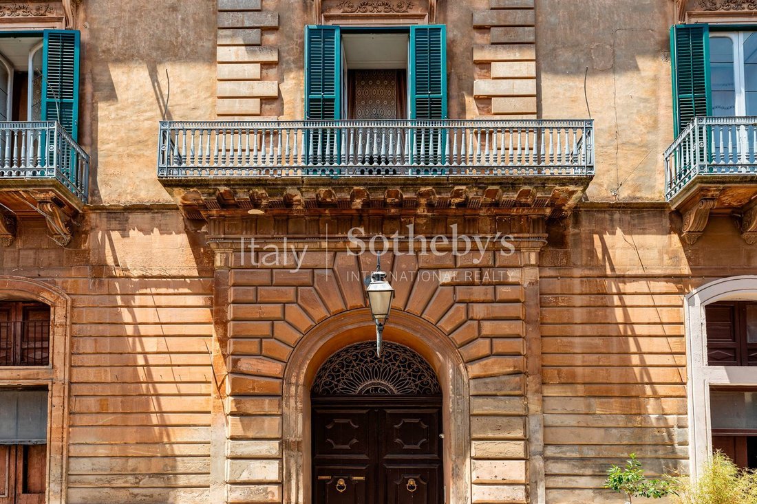 House in Cathedral - Ecce, Ragusa, Italy 3 - 18547081