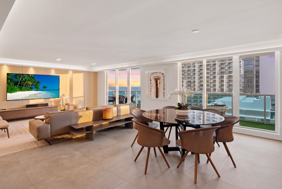 Condo in Miami Beach, Florida, United States 3 - 18547175
