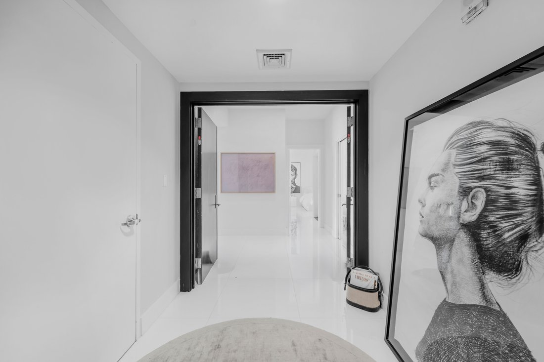 Condo in Miami, Florida, United States 4 - 18547170