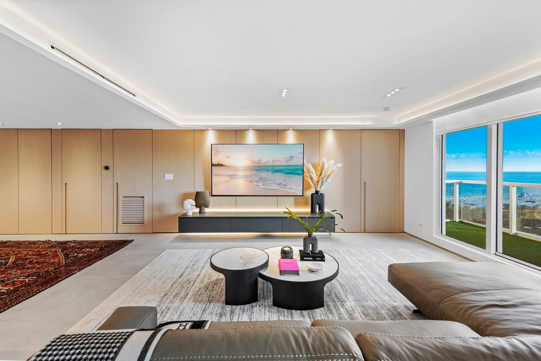 Condo in Miami Beach, Florida, United States 1 - 18547175