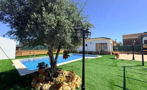 Chalet in Lepe, Andalusia, Spain 1
