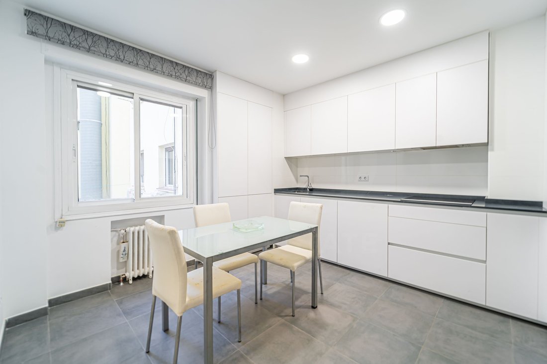 Apartment in Barrio Salamanca, Madrid, Spain 2 - 18527194