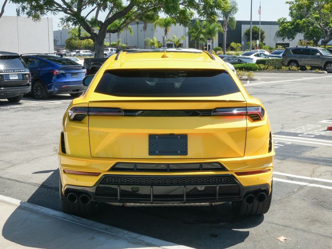 Suv in Costa Mesa, CA, United States 5 - 18383464