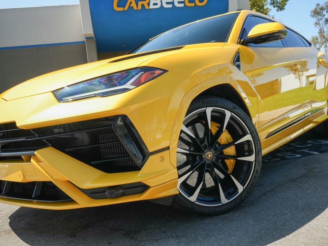 Suv in Costa Mesa, CA, United States 2 - 18383464