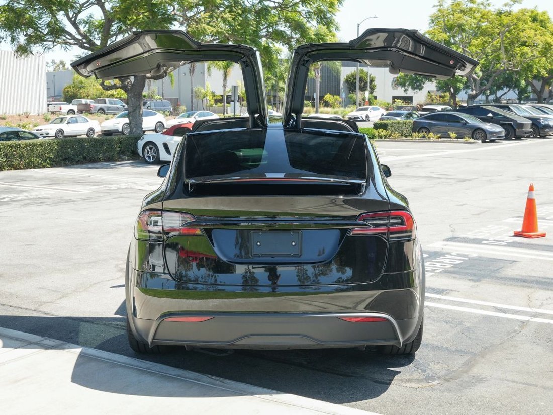 Suv in Costa Mesa, CA, United States 3 - 18536622