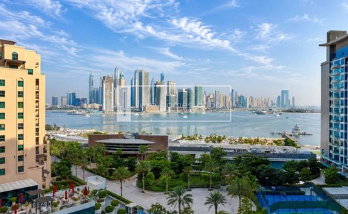 Apartment in Palm Jumeirah, Dubai, United Arab Emirates 1