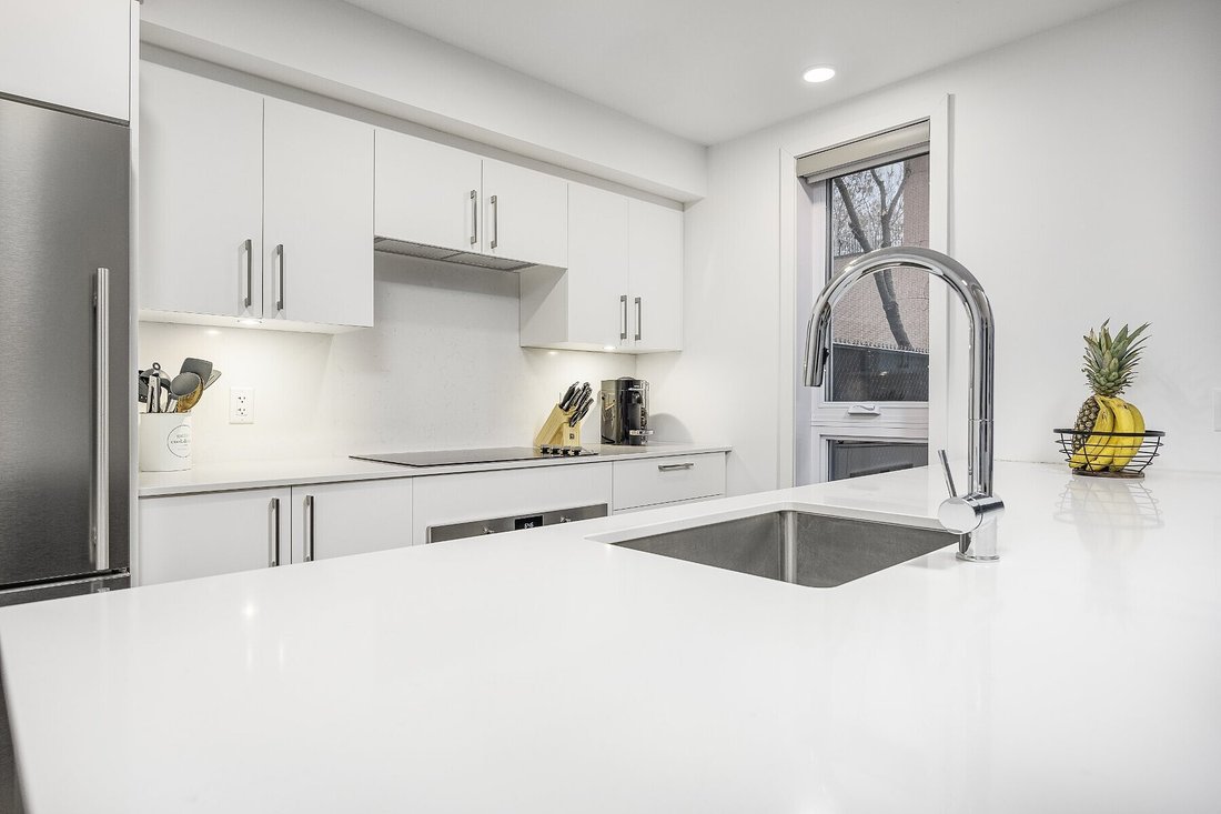 Condo in Montréal, Quebec, Canada 5 - 18547095