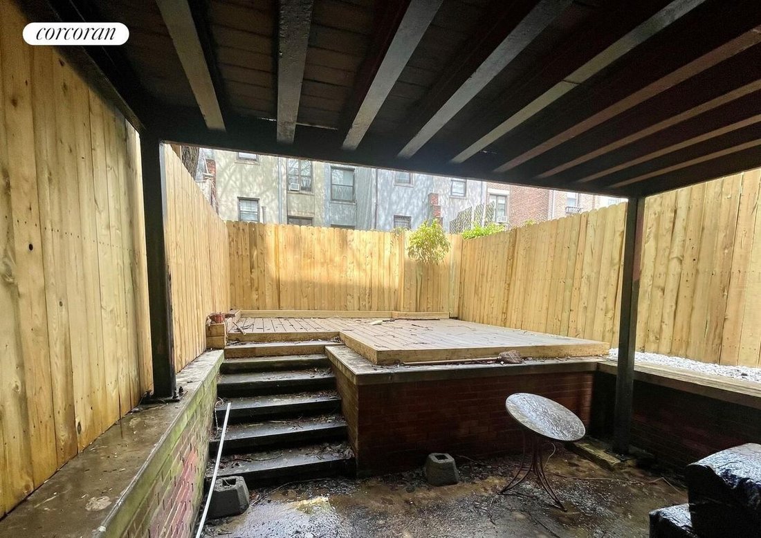 House in New York, New York, United States 5 - 17967835