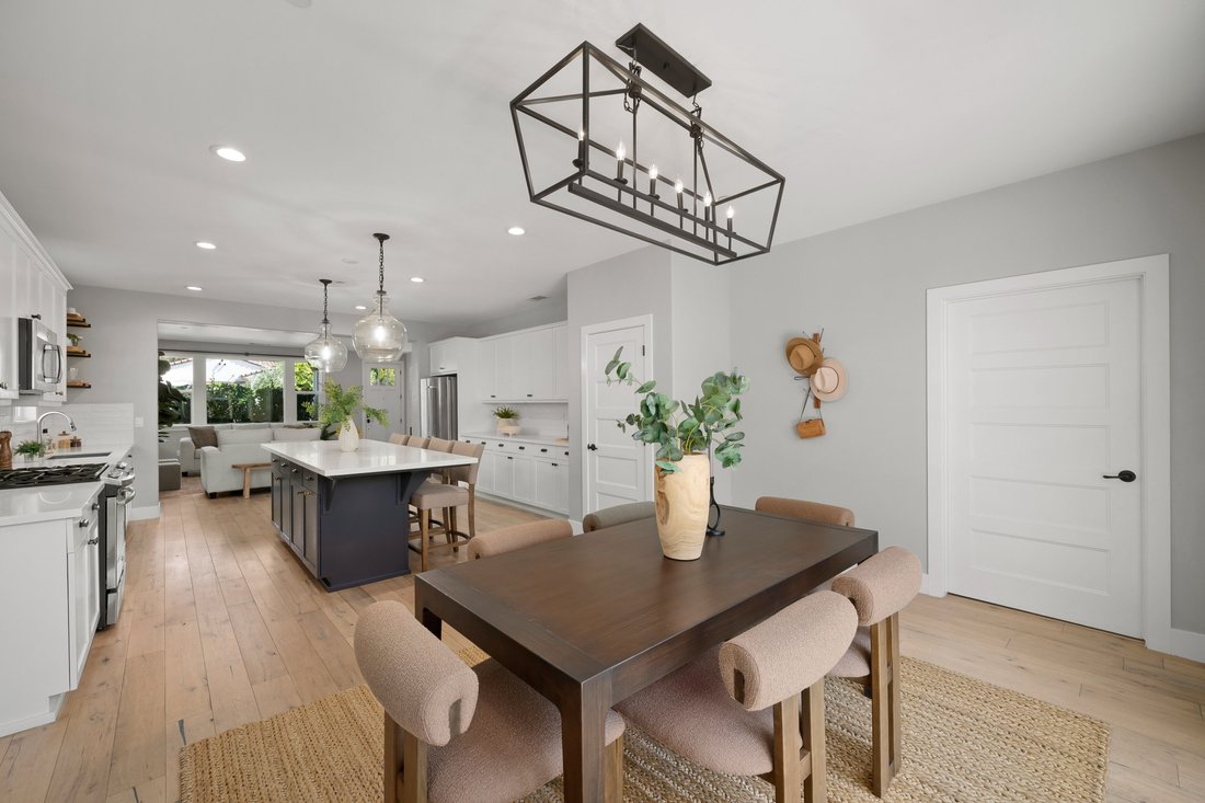 San Luis Obispo, California, United States 2 - 18547085