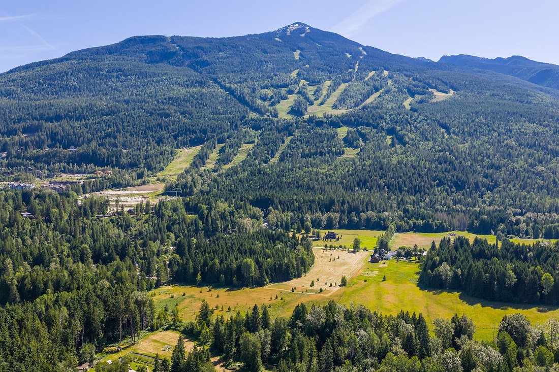 Land in Revelstoke, British Columbia, Canada 4 - 18547089