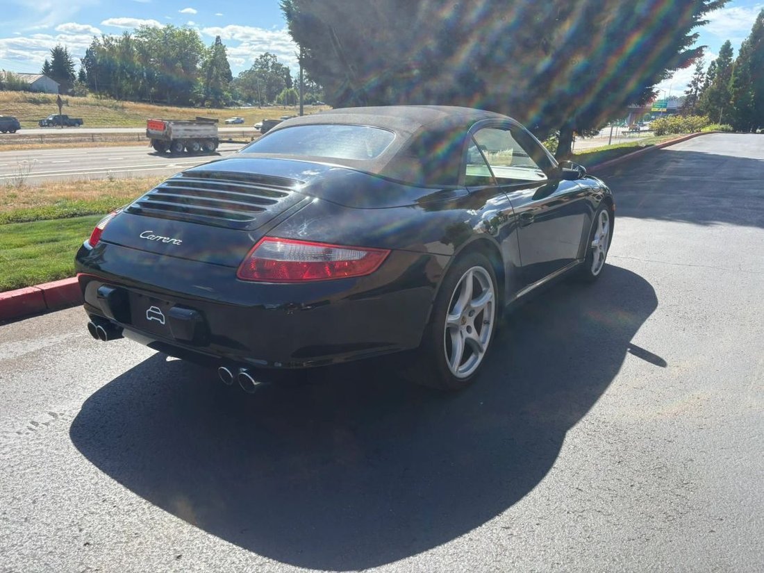 Cabriolet in Hillsboro, OR, United States 3 - 18546875