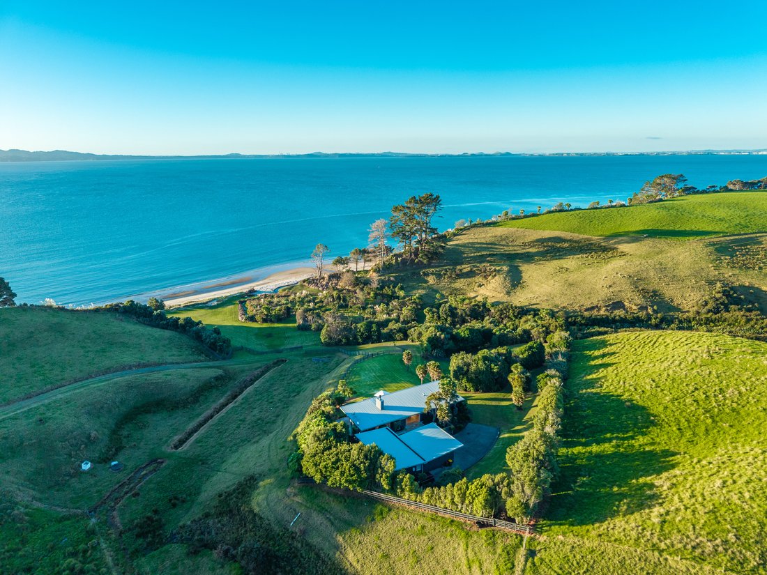Manukau Heads, Auckland, New Zealand 2 - 18547079