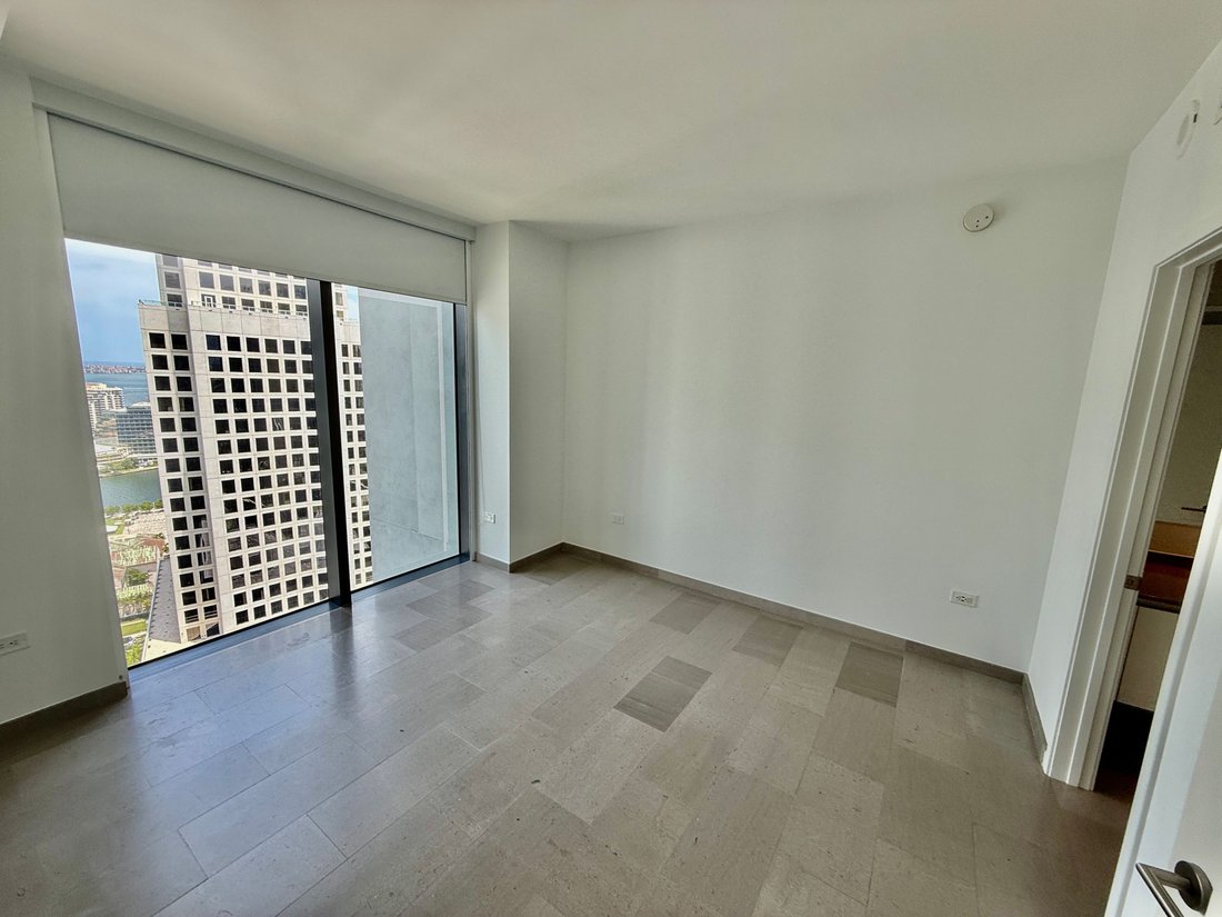 Condo in Miami, Florida, United States 3 - 18547092