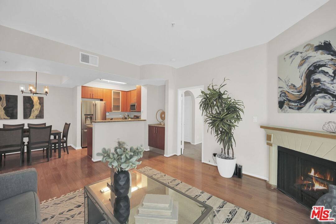 Apartment in Los Angeles, California, United States 5 - 18547316