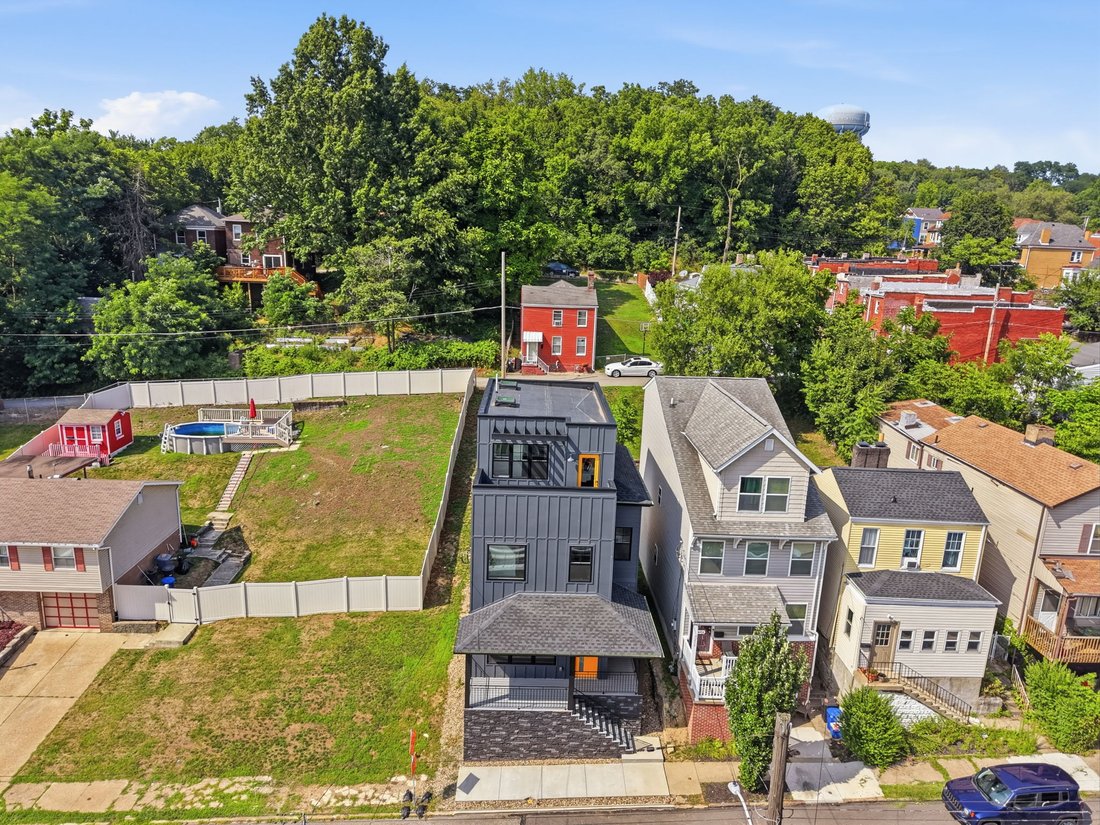 House in Pittsburgh, Pennsylvania, United States 3 - 18547375