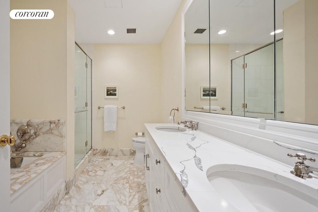 Condo in New York, New York, United States 4 - 18262917