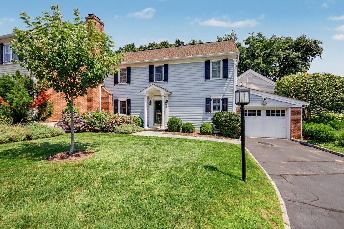 New Canaan, Connecticut, United States 2 - 18547207