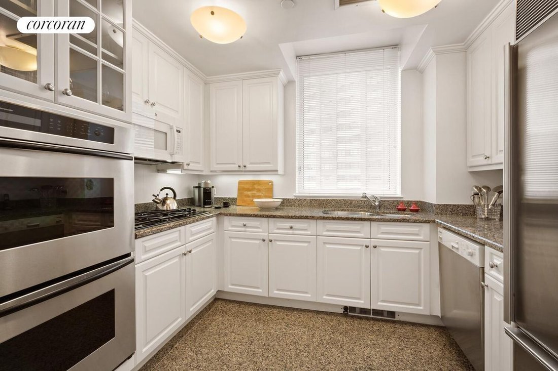 Condo in New York, New York, United States 2 - 18262917