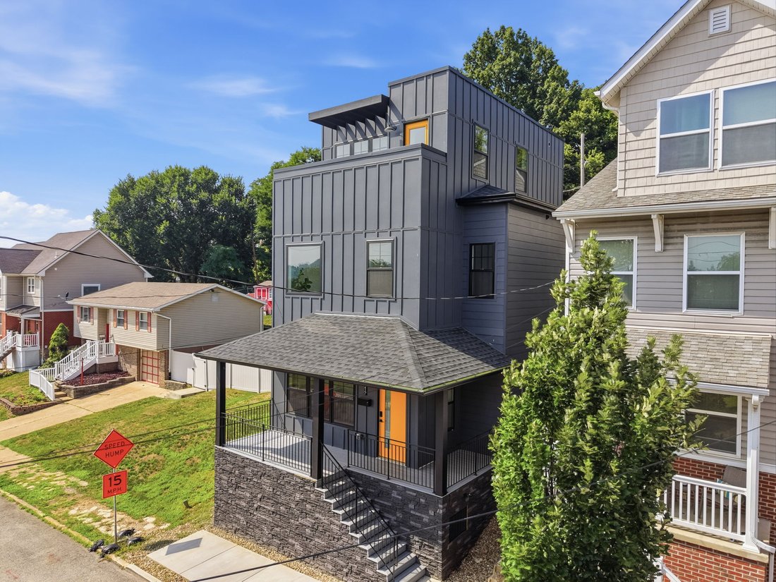 House in Pittsburgh, Pennsylvania, United States 4 - 18547375