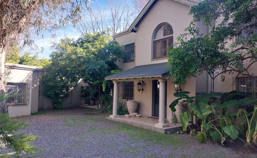 House in El Talar, Buenos Aires Province, Argentina 1