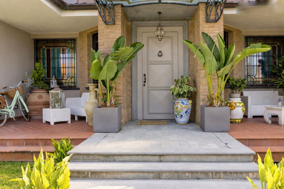 Villa in Viareggio, Tuscany, Italy 3 - 18547282