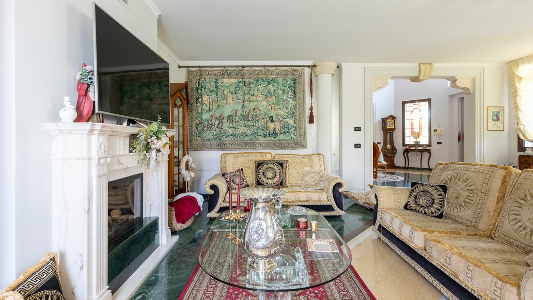 Villa in Viareggio, Tuscany, Italy 5 - 18547282