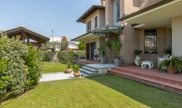 Villa in Viareggio, Toskana, Italien 1