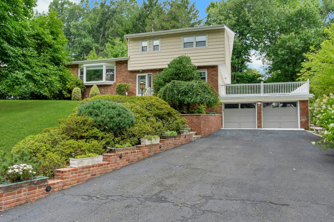 House in Mountainside, New Jersey, United States 1 - 18547418