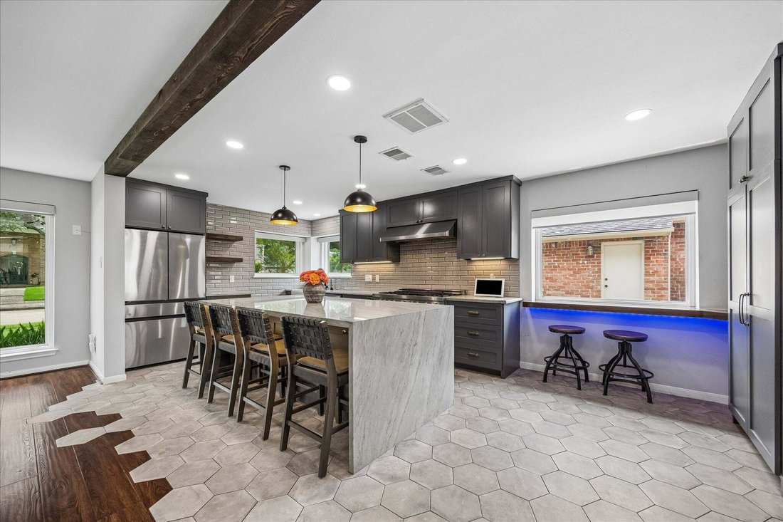 House in Houston, Texas, United States 3 - 18547406
