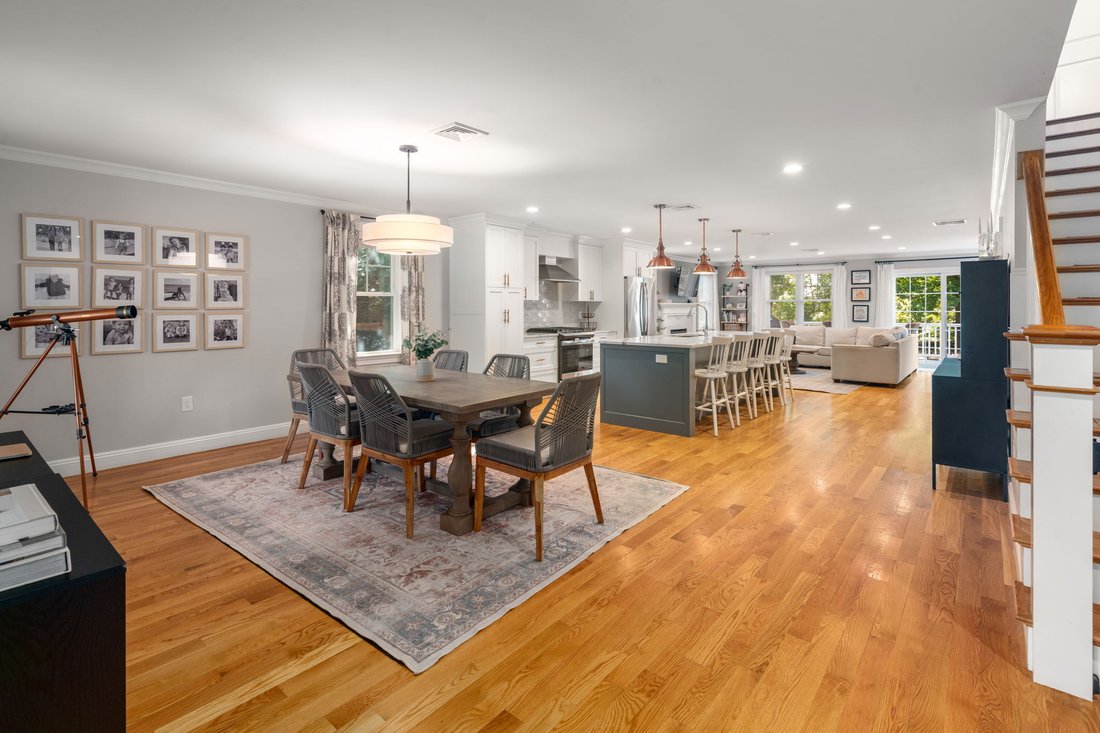 House in Reading, Massachusetts, United States 3 - 18547421