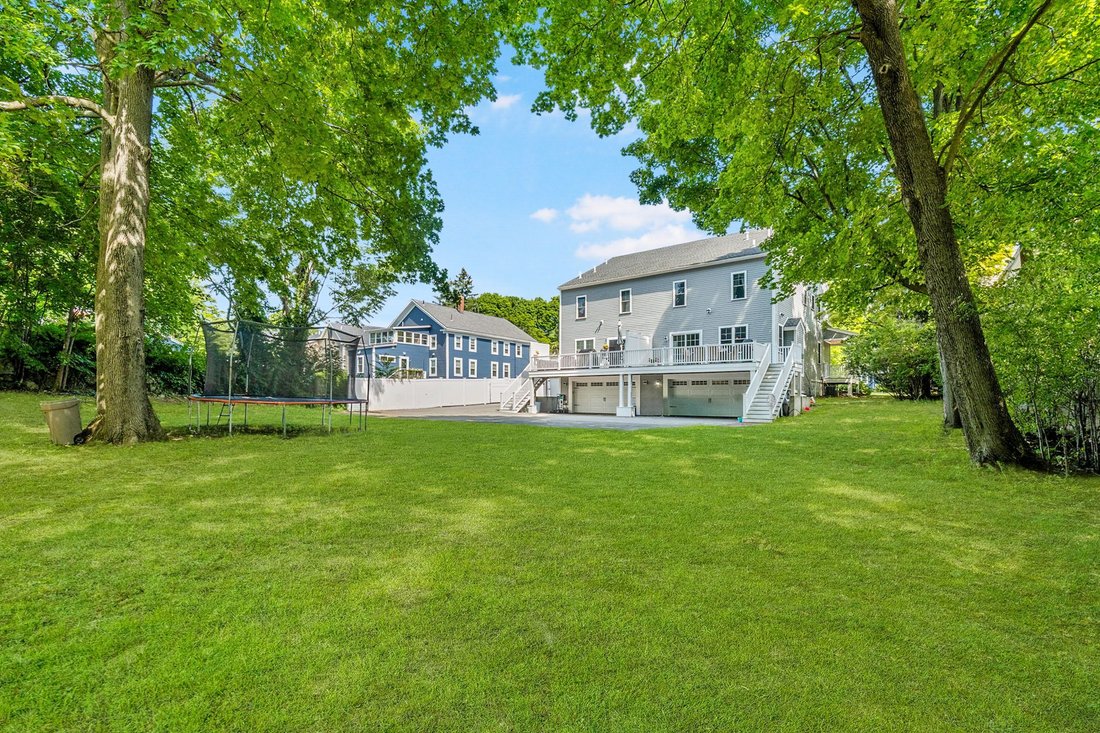 House in Reading, Massachusetts, United States 5 - 18547421