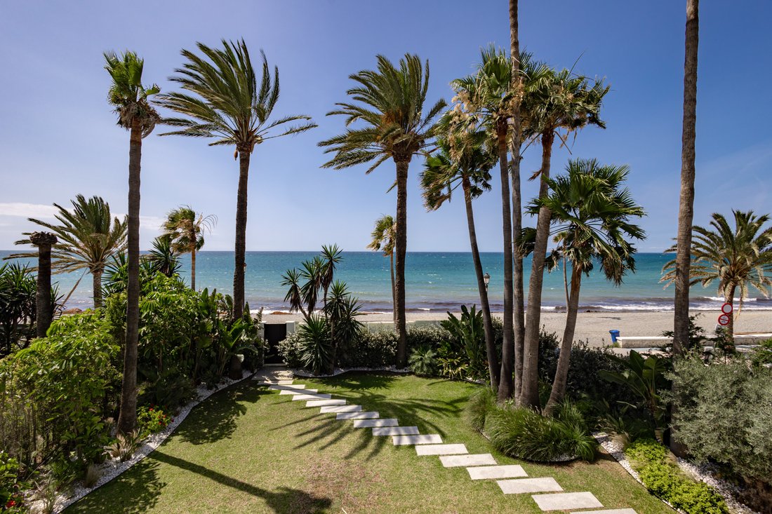 Villa in Marbella, Andalusia, Spain 4 - 18547495