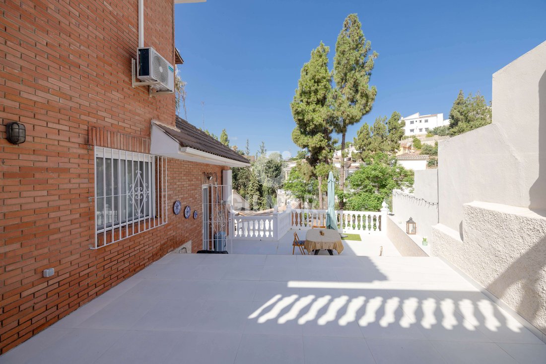 Villa in Puerto de la Torre, Malaga, Spain 2 - 18548029