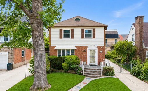 House in New York, New York, United States 1