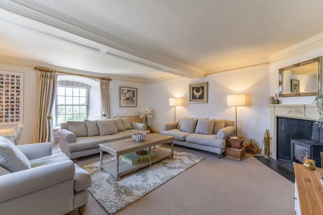 House in Malmesbury, England 4 - 18547795