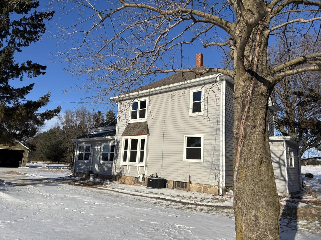 House in Eagle, Wisconsin, United States 2 - 18547726