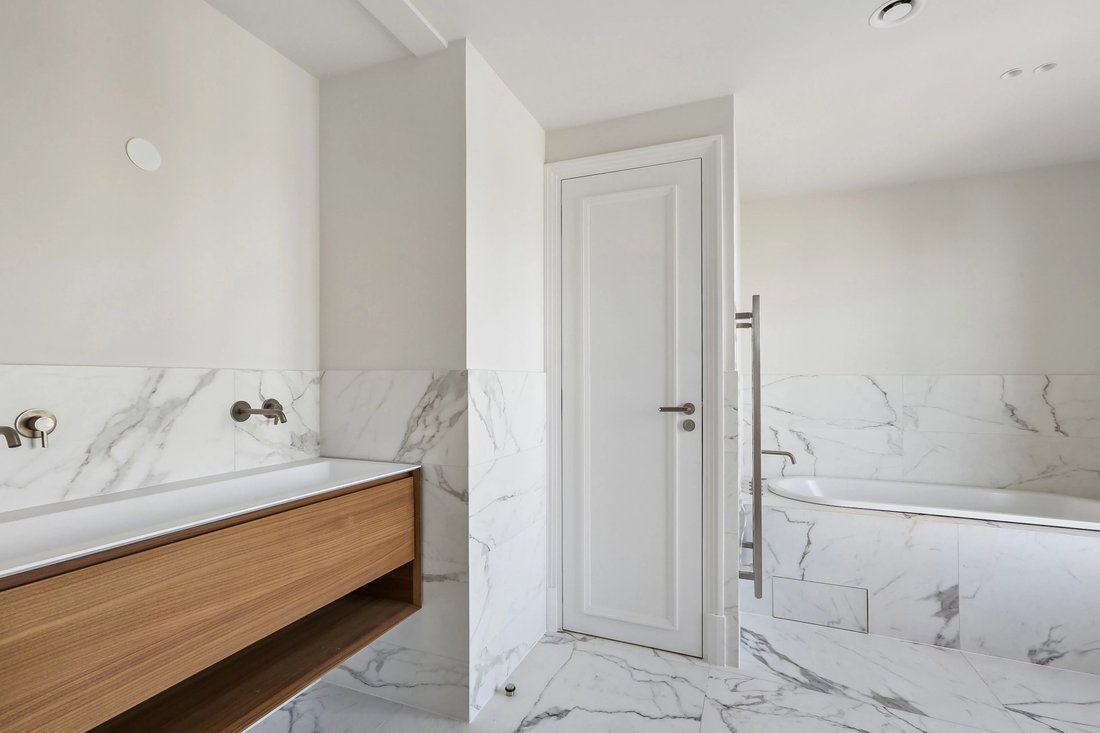 Apartment in Porte Dauphine, Paris 16e Arrondissement, Paris 4 - 18547627
