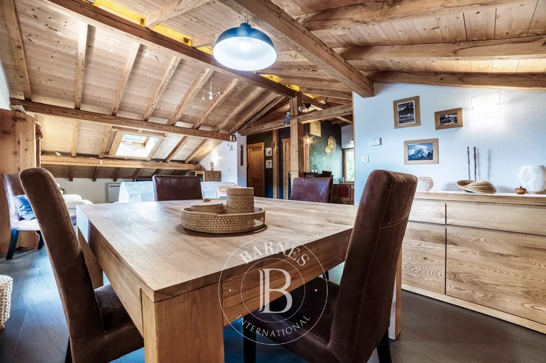 Chalet in Saint-Gervais-les-Bains, Auvergne-Rhône-Alpes, France 3 - 18547890