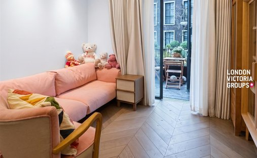 Apartment in Fitzrovia, Camden, England 1