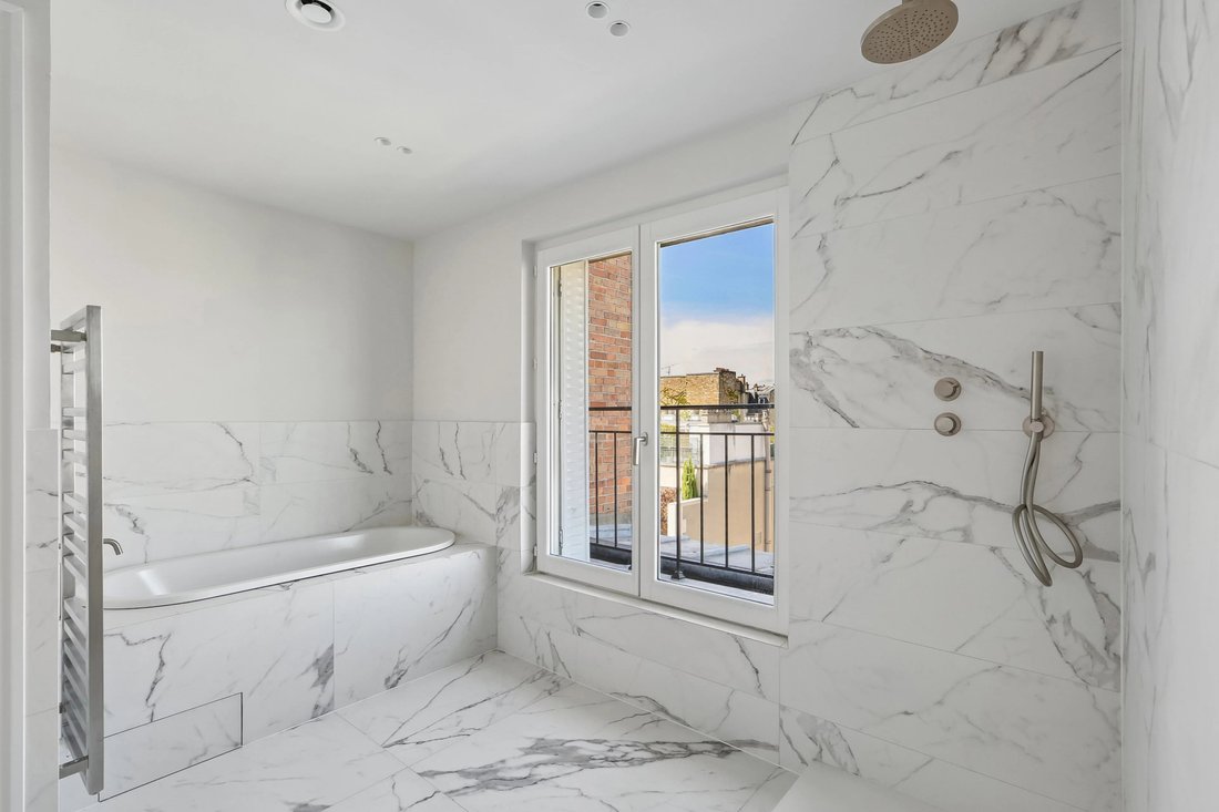 Apartment in Porte Dauphine, Paris 16e Arrondissement, Paris 5 - 18547627