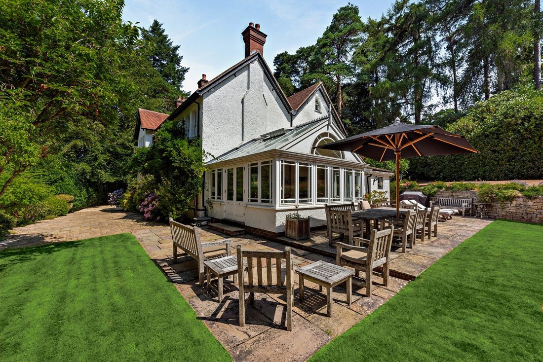 House in Camelsdale, Linchmere, England 1 - 18455992