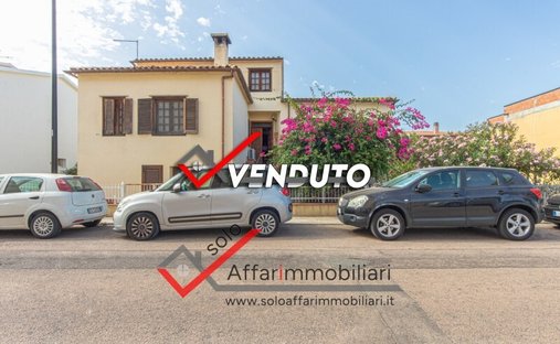 Villa in Aldo Moro Avenue, Olbia, Italy 1