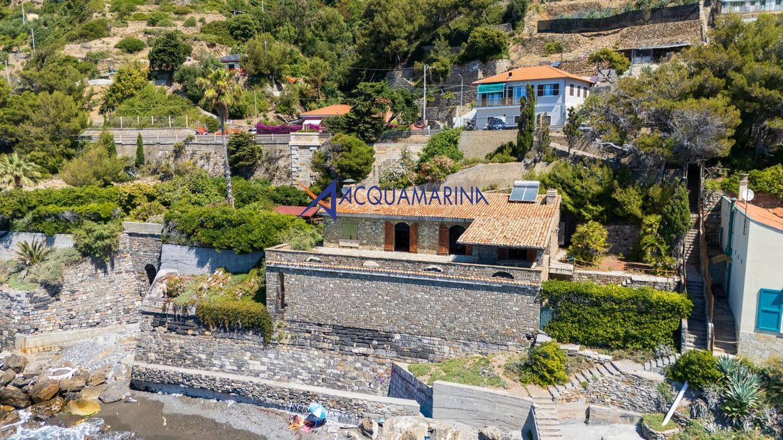 Chalet in Cipressa, Liguria, Italy 3 - 18225413
