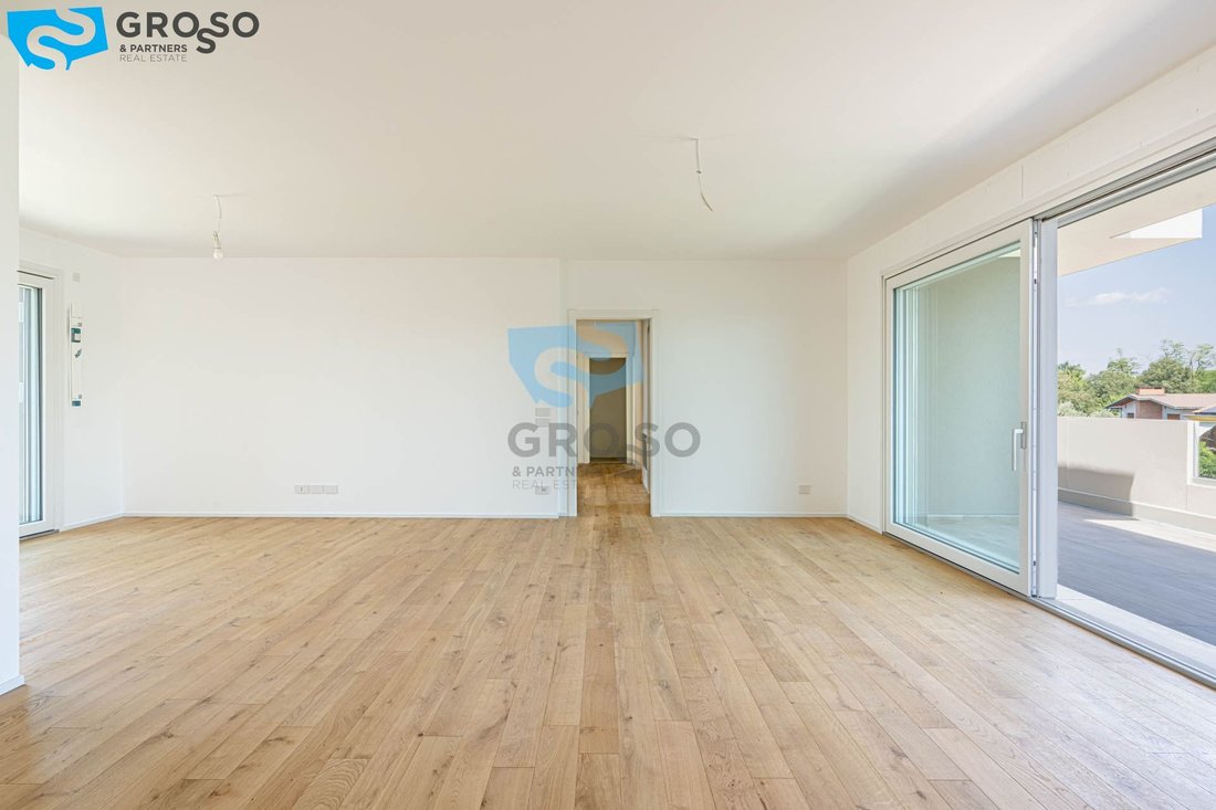Estate in Cathedral - Piazza dei Signori, Treviso, Italy 4 - 18547829