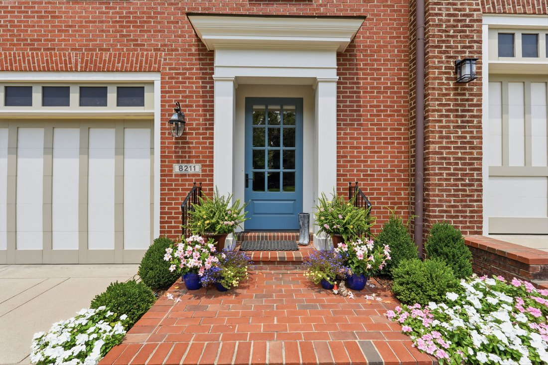 House in Watterson Park, Kentucky, United States 2 - 18547480