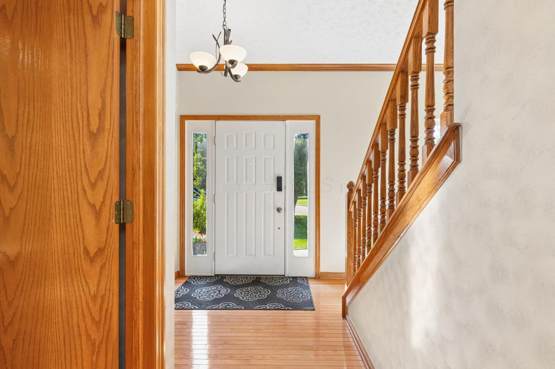House in Lewis Center, Ohio, United States 5 - 18490017